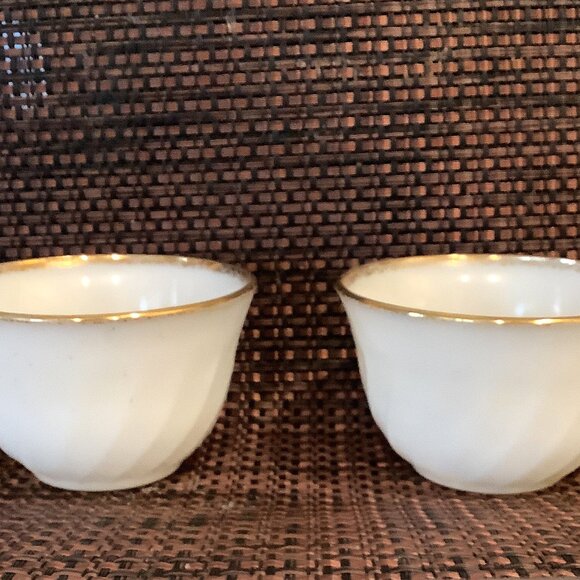 Fire King Swirl Milk Glass Cups White Gold Rim Teacups Vintage Oven Ware Set 2 - Picture 2 of 7